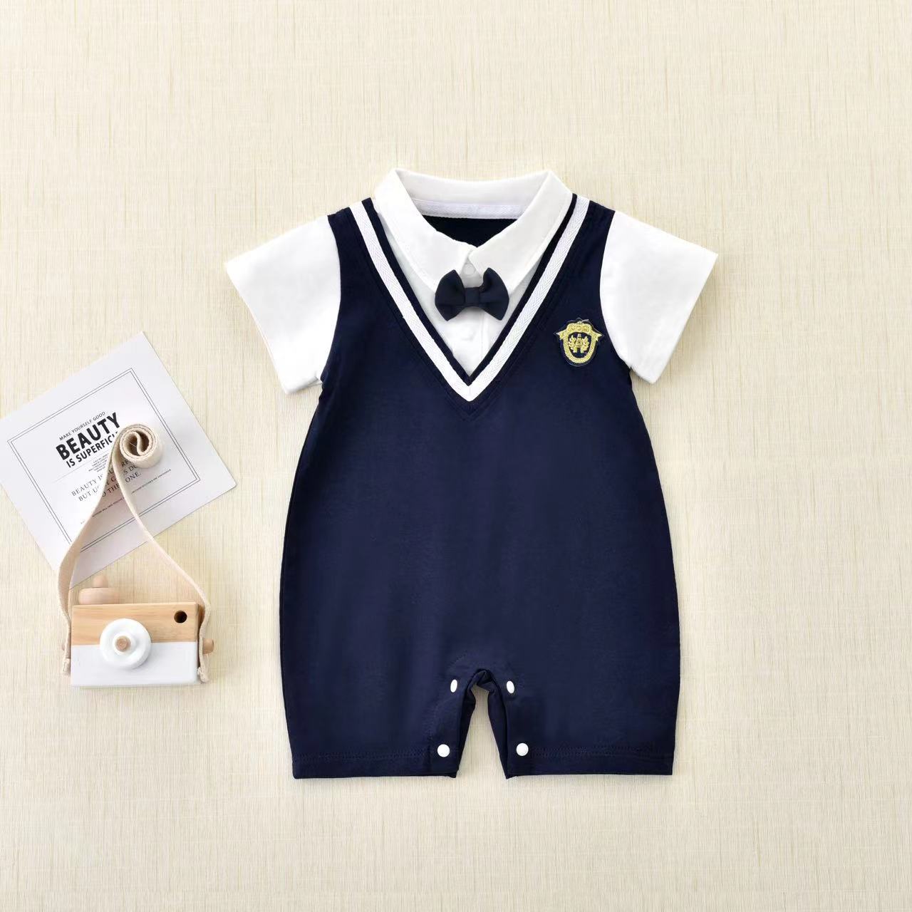 Boy Summer One-Year-Old Fake Two-Piece Bow Tie Romper, Stylish Preppy Gentleman Short Sleeve Bodysuit